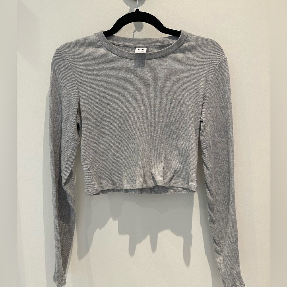 Aritzia Ribbed Cropped Long Sleeve